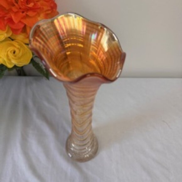 Vintage Marigold Swung Vase with Ripple Detail Iridescent Carnival Glass - Picture 5 of 6